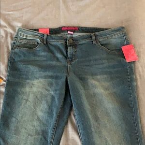 Pure energy jeans NWT- size 20